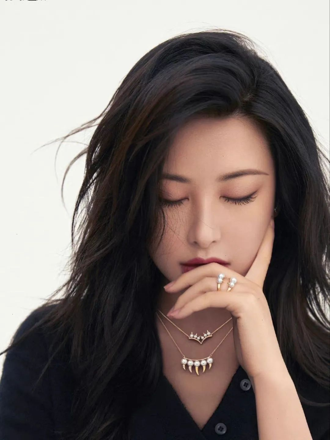 盘点女明星们那些闪闪发光的珠宝—朱珠(图25)