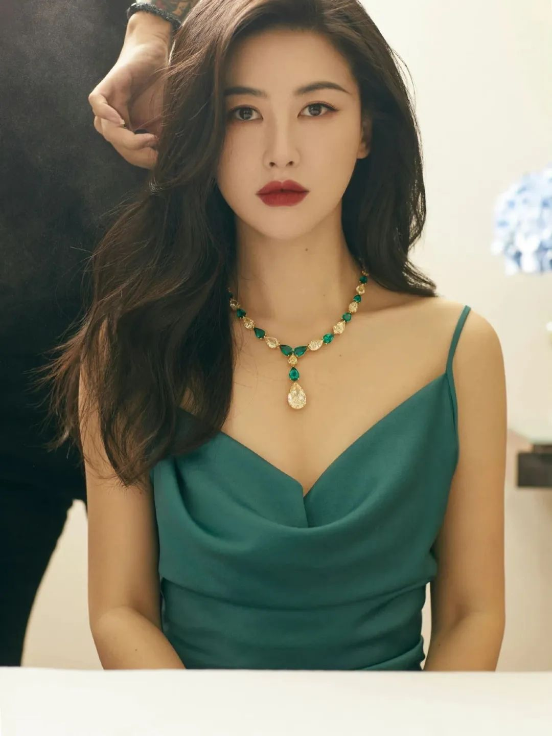盘点女明星们那些闪闪发光的珠宝—朱珠(图27)